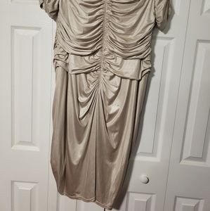 Tadashi Shoji - Embellished V-Neckline with Cape Long Dress
